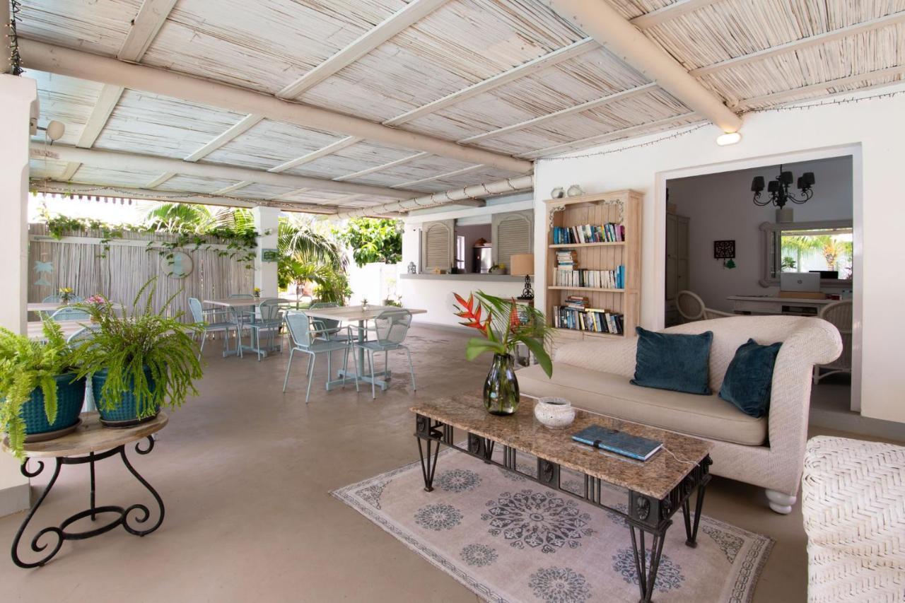 Le Mandala Moris Guesthouse Pointe Aux Canonniers Grand Baie Exterior photo
